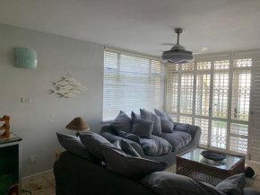 Family Friendly Beachfront Ground floor Apartment